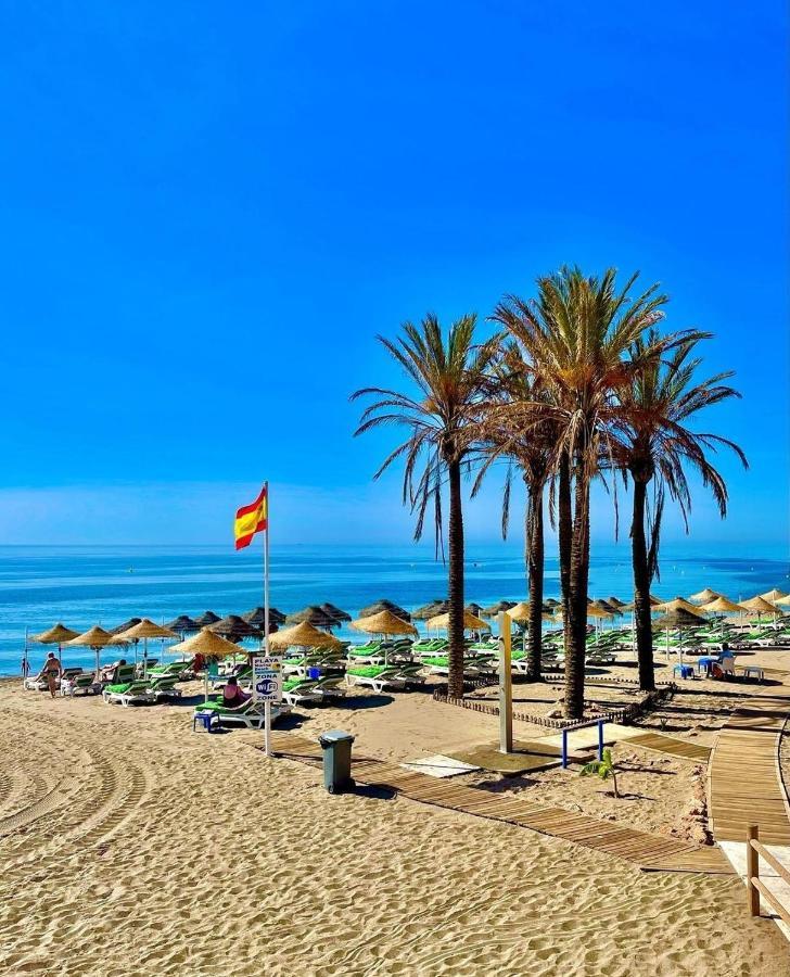 El Estudio De La Playa Benalbeach 324 Gran Terraza Vistas Al Mar Benalmádena Exterior foto