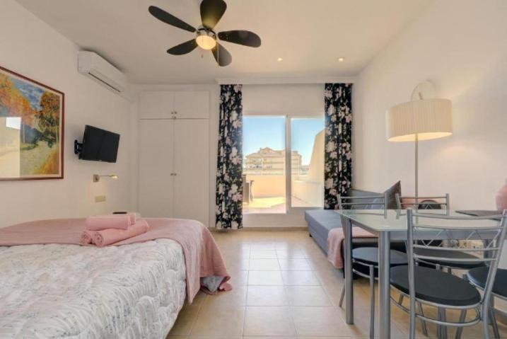 El Estudio De La Playa Benalbeach 324 Gran Terraza Vistas Al Mar Benalmádena Exterior foto